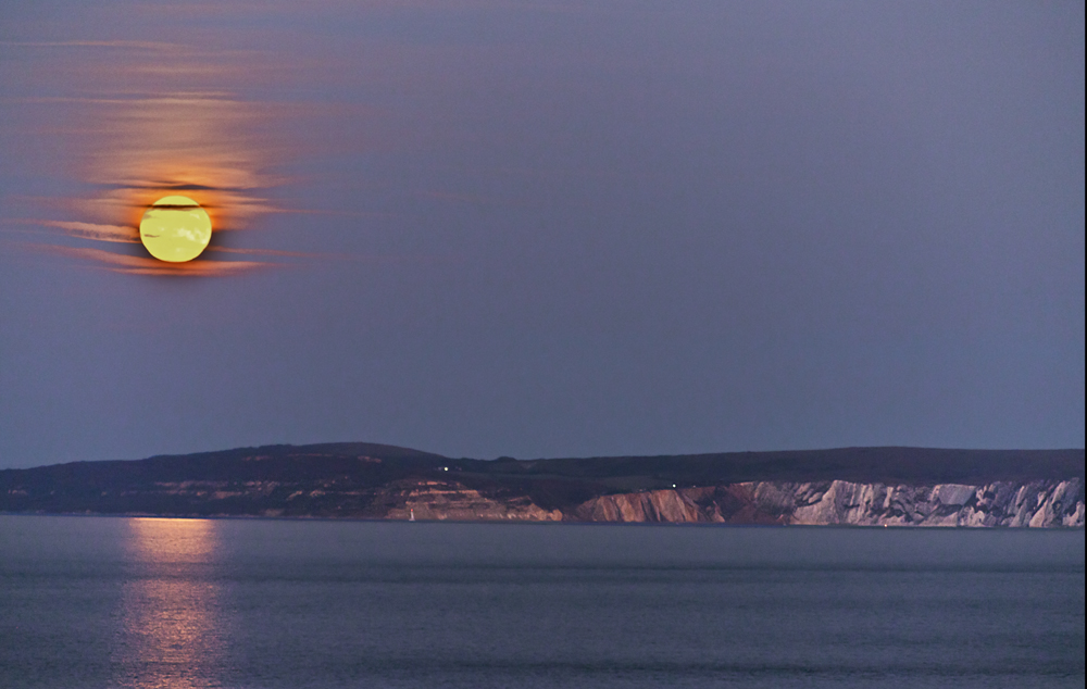 NFA 49 Harvest Moon rising above Colwell & Totland Bay I.O.W